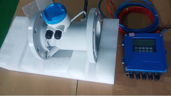 乐竞官网管道式超声波流量计准备发货啦